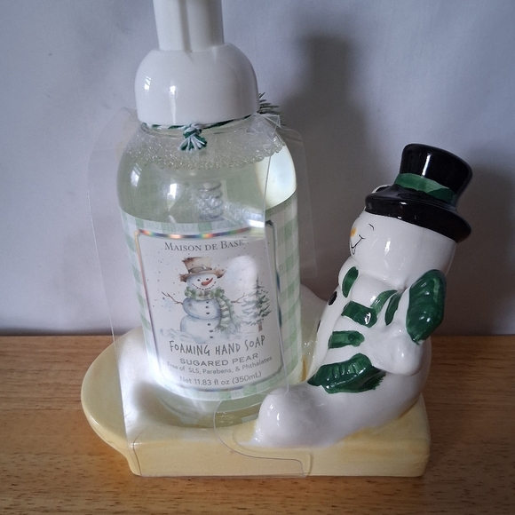 unbranded Other - Snowman Foaming Hand Soap - Green and White
